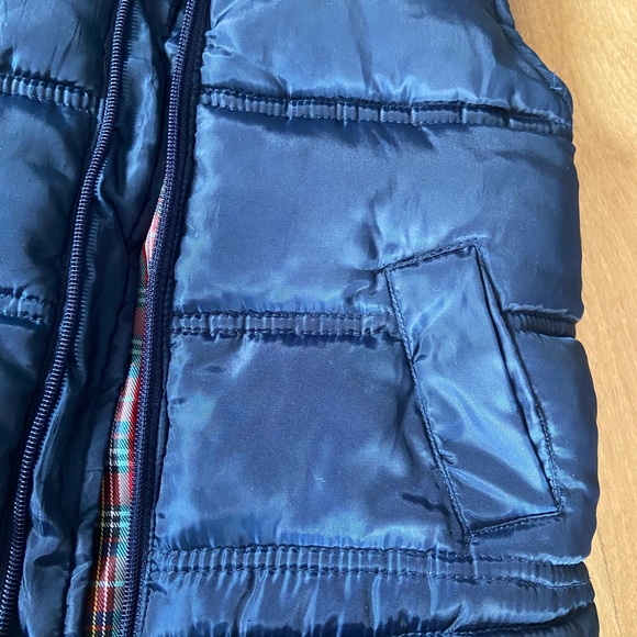 Brand new Joe Fresh sleeveless jacket.  18-24 month - Picture 5 of 5